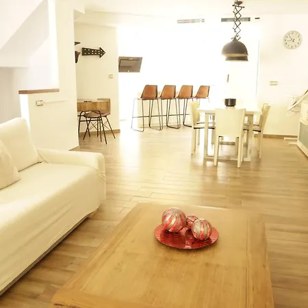 بيت للعطل Beachside Townhouse In With Pool ماربيا