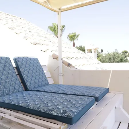 Beachside Townhouse In With Pool * ماربيا