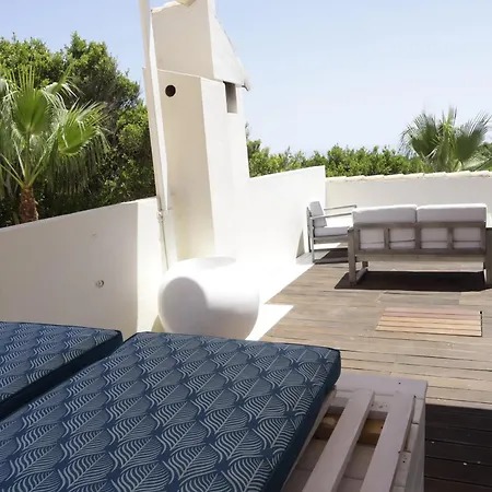 Beachside Townhouse In With Pool *